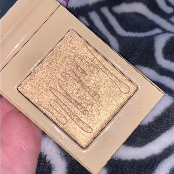 Kylie Cosmetics Other - KYLIE COSMETICS HIGHLIGHTER